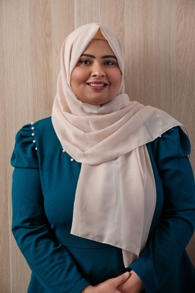Dr-Zareen-Dentist-Hillcrest-Dentist-Hillcrest-Dentist -Staff-Profile-1
