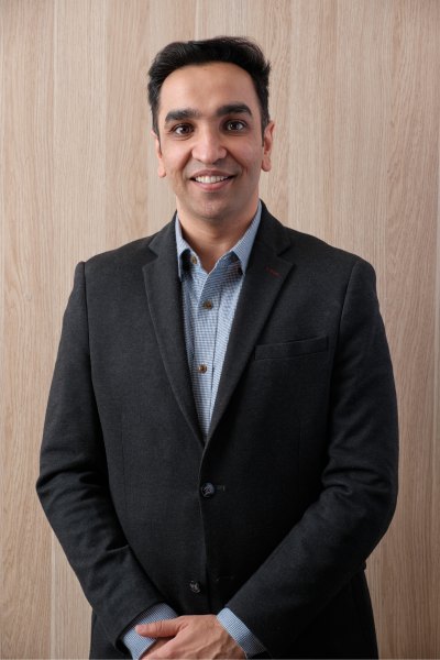 Dr Laksha Kumar Hillcrest Dentist  Staff Profile 